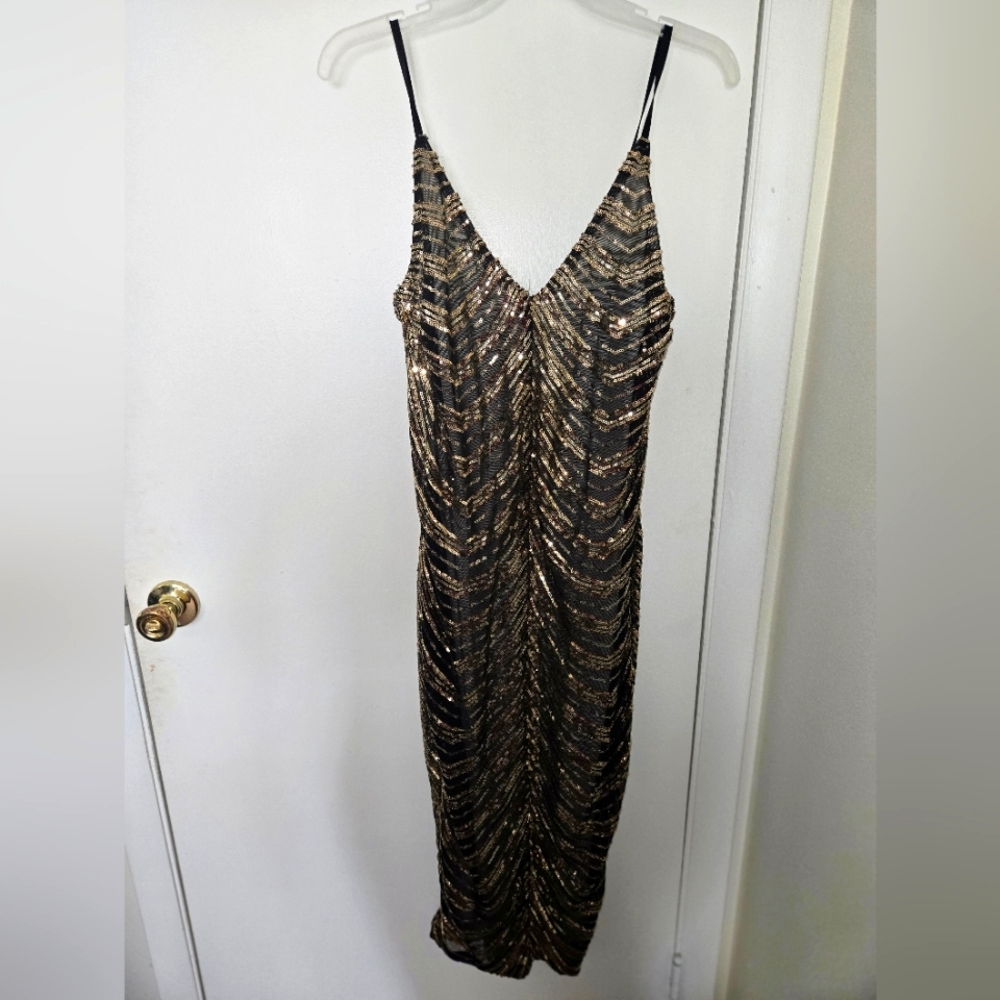 Black and gold sequin midi dress size  1x
